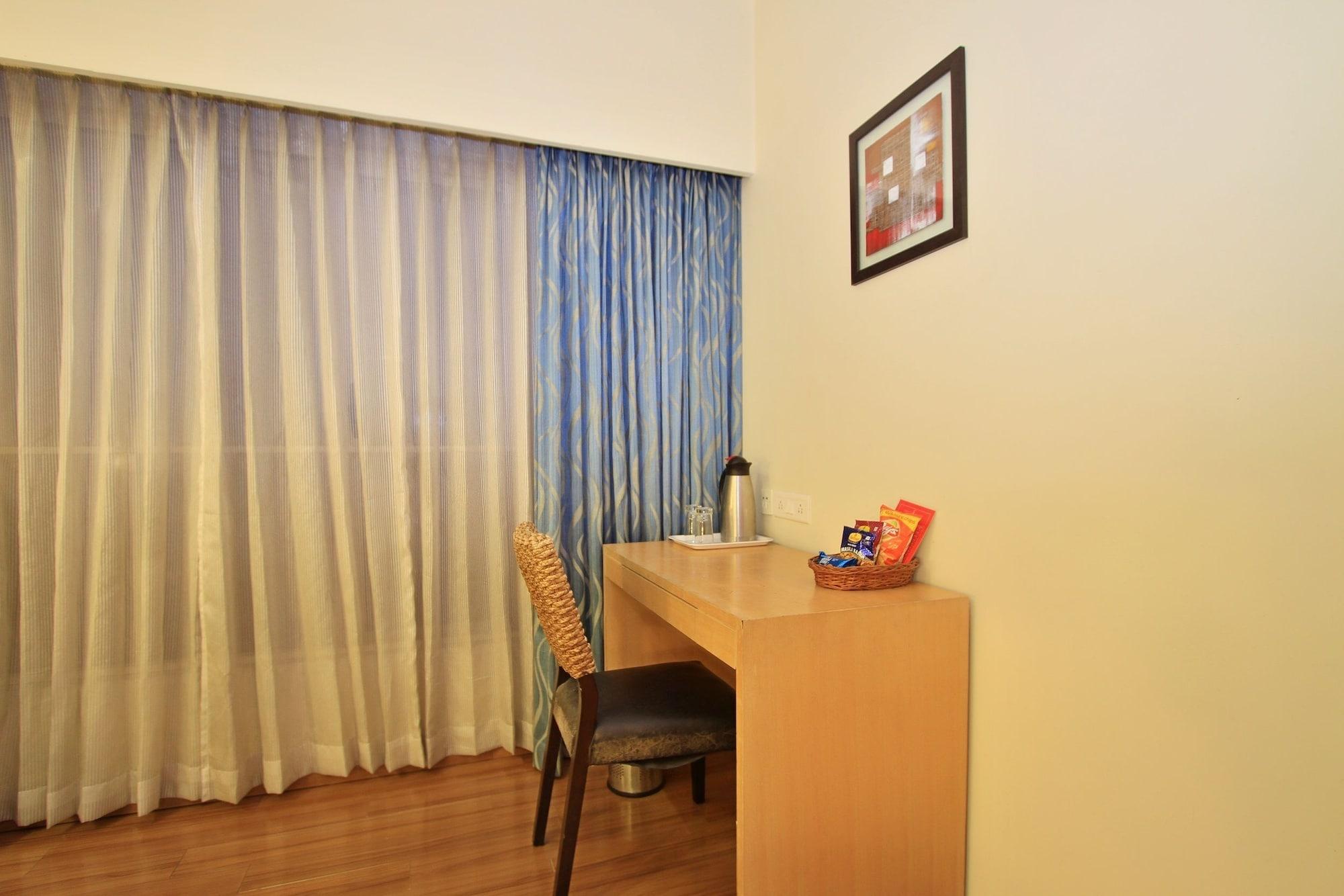 La Sara Hometel Bangalore Exterior foto
