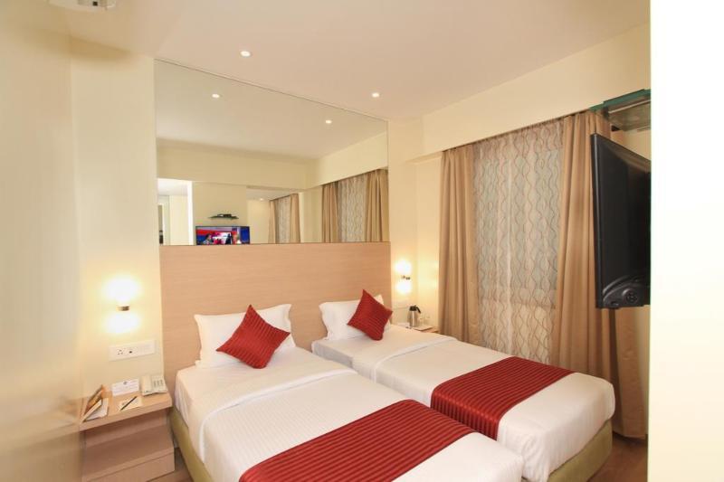 La Sara Hometel Bangalore Exterior foto
